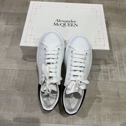 Alexander McQueen 