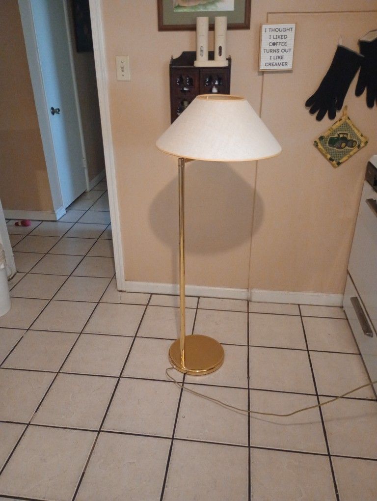 4 Ft Floor Lamp