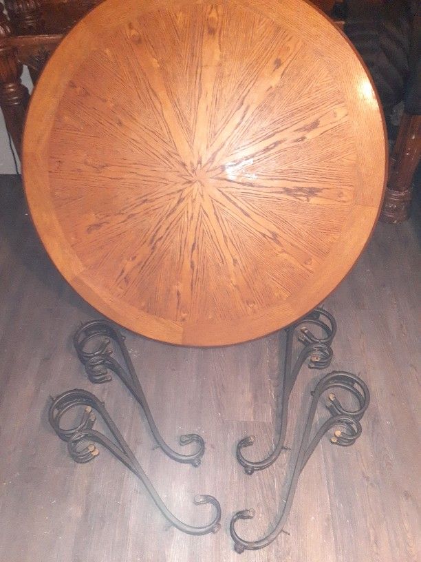 Round Table!!!