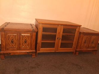 Wood Cabnets like new