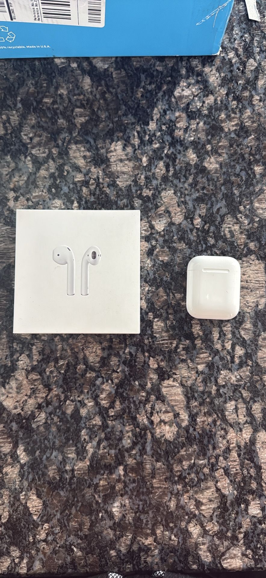 airpod case with right airpod NEED GONE!