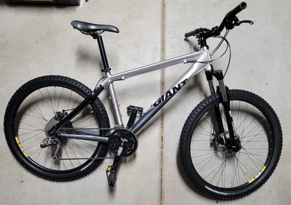 Giant Xtc2 Frame Giant Xtc 2009 GIANT, XTC2, Silver/Gray/Black