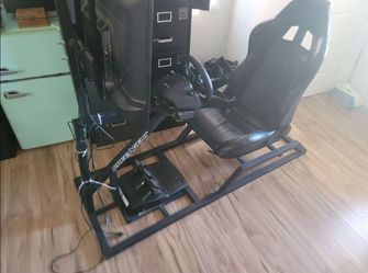 PS5/PS4/PC DRIVING SIMULATOR COMPLETE WITH TV AND STEERING WHEEL & PEDALS