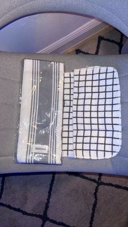 Kitchen Towels & Dish Cloths Set by Room Essentials