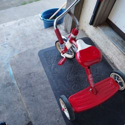 Vintage Retro Red Raido Flyer Triycycle Bike 