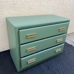 Dresser/Cajonera/Gavetero