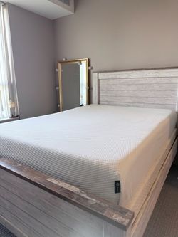 Full size mattress