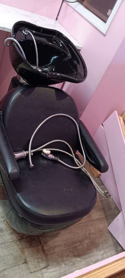 Salon Chair