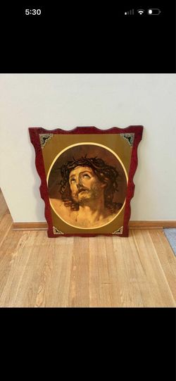 Large gorgeous picture of Jesus on the cross