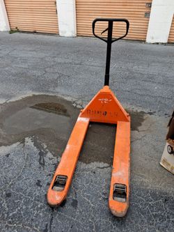 Pallet jack