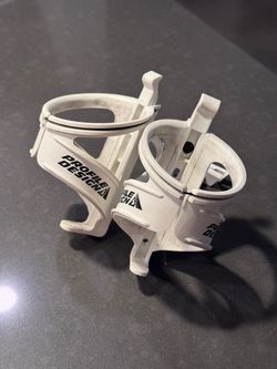 Rear seat dual bottle cages