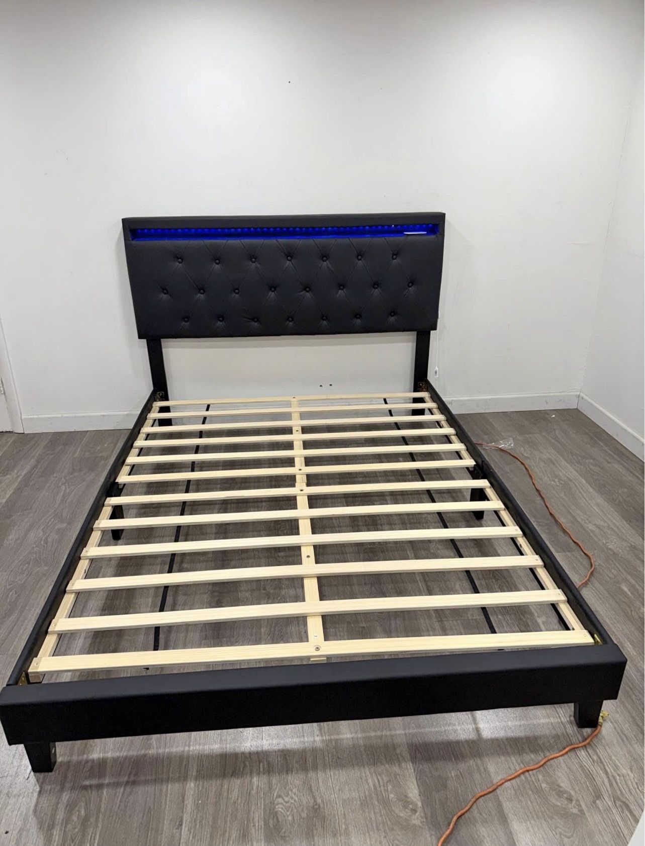 Bed Whit Led Light Cama Con Luz Led