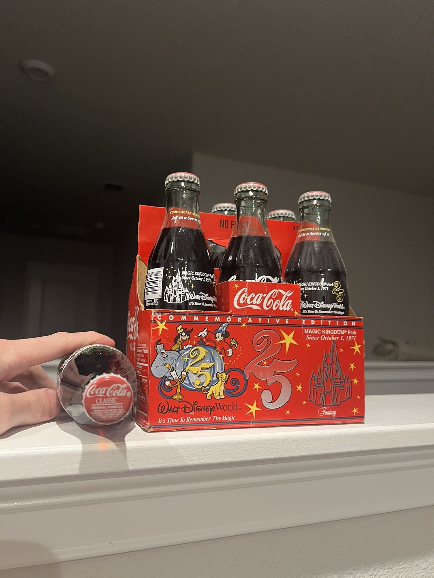 Vintage 1996 Disney World Coca-Cola 25th Anniversary 6-Pack