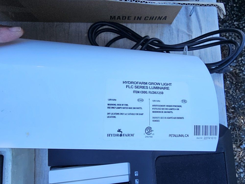 Hydrofarm Grow Light