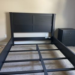 Ethan Allen bed frame, dresser & nightstand 