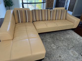 Genuine leather sofa In Beige