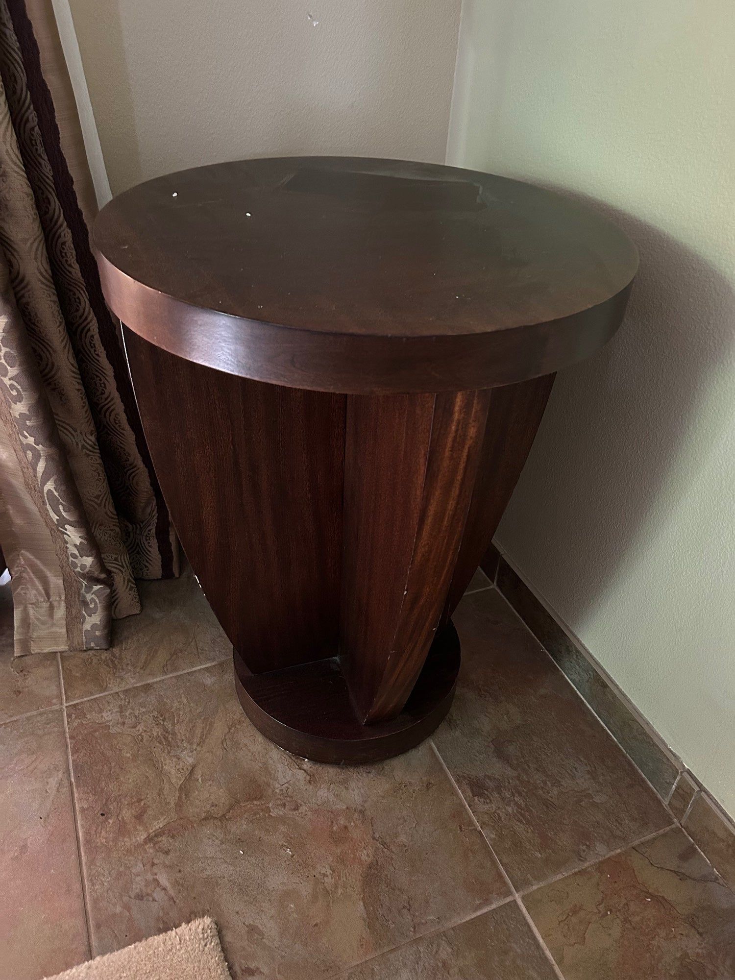 Dark Brown Hardwood Round End Table