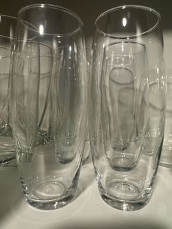 Glassware total of 16