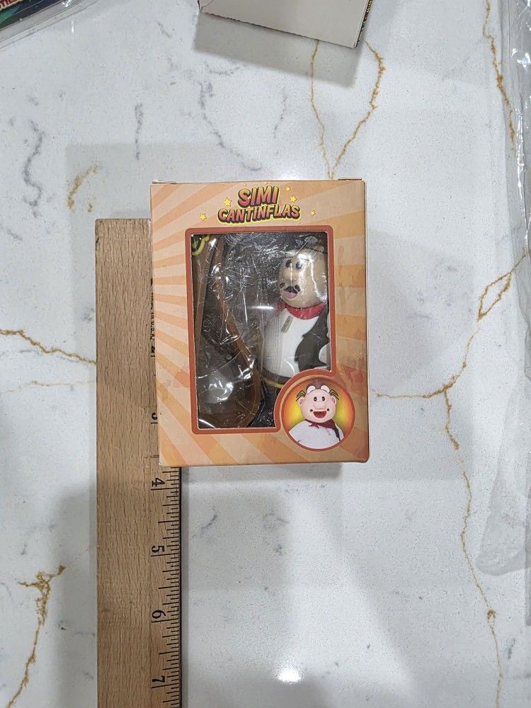 SIMI CANTINFLAS KEYCHAIN