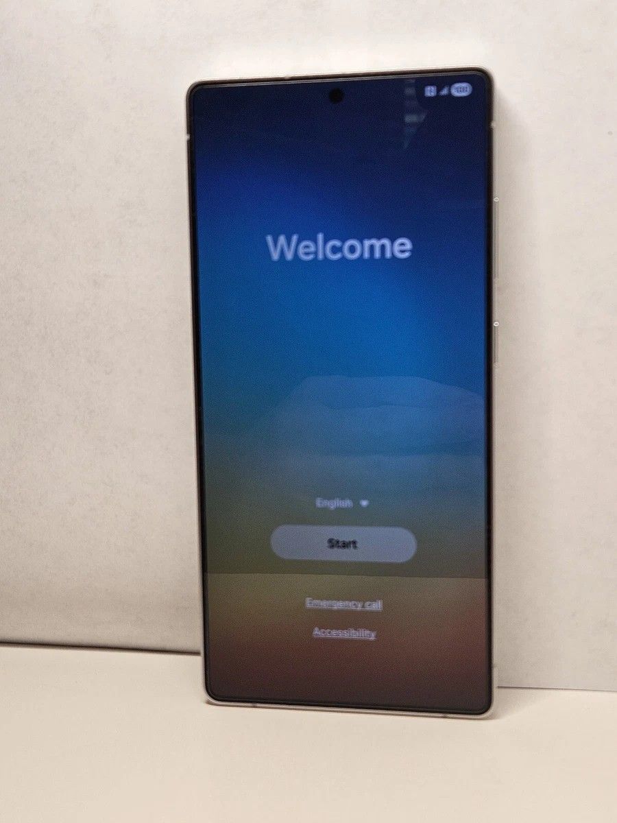 Galaxy (S25 ULTRA VERIZON) 256 GB ONLY 3 DAYS OLD USED