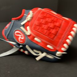 Rawlings Kids Glove  Size 9.5. Left Handed Glove 
