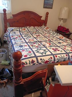 Queen size bed