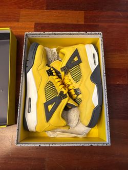 Jordan 4 lightning