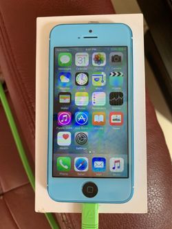 iPhone 5 16gb with box. Needs new battery