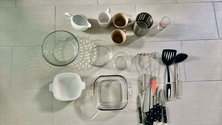 Mixed Kitchen Lot – Bowls, Mugs, Utensils
