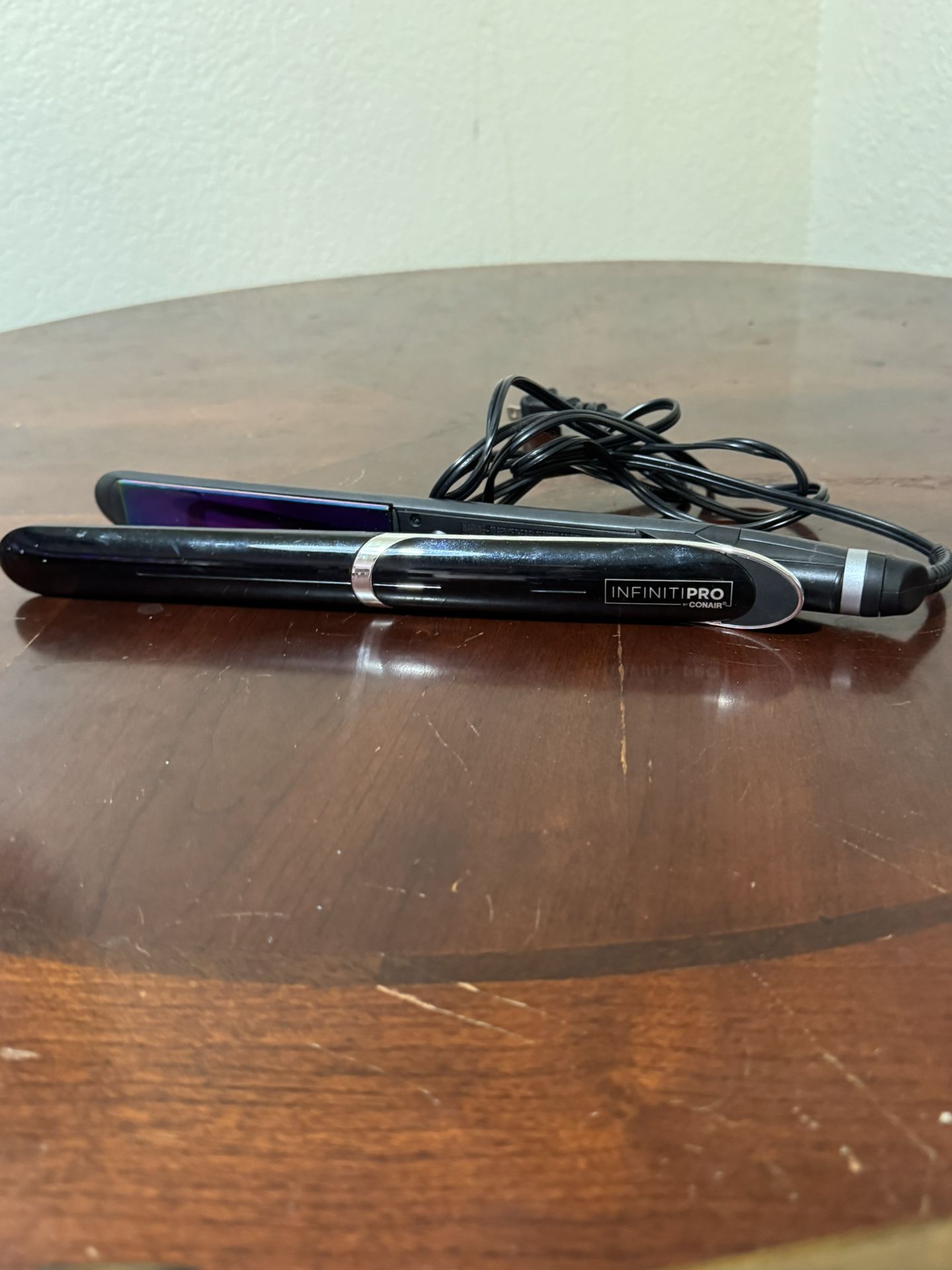 Infiniti Pro Conair Hair Straightener