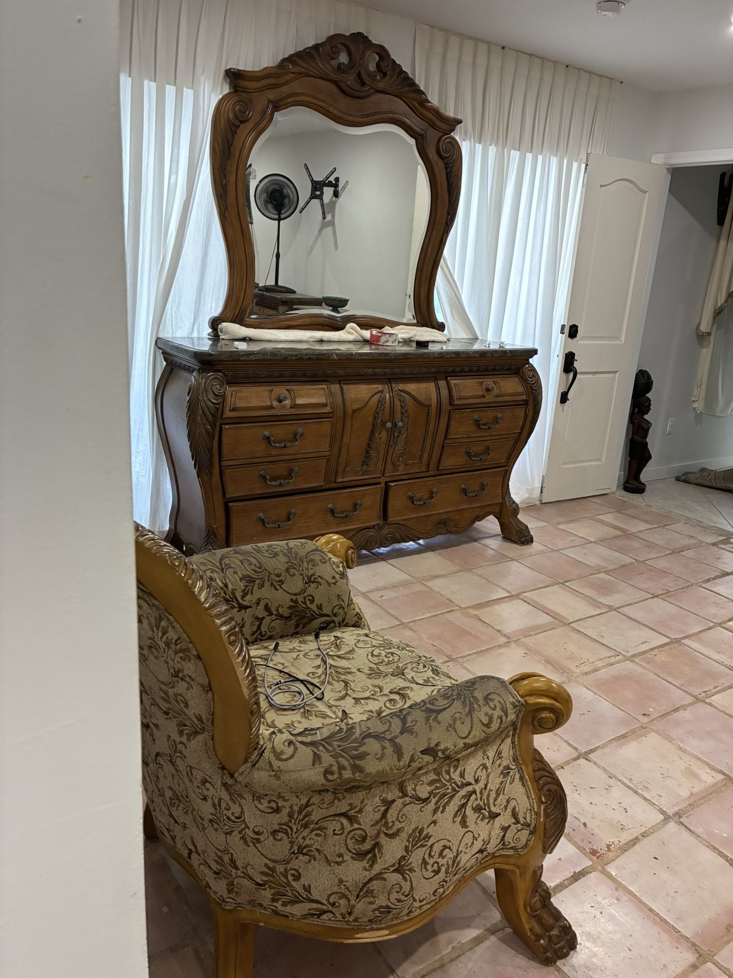 1 Bedroom With Private Bathroom