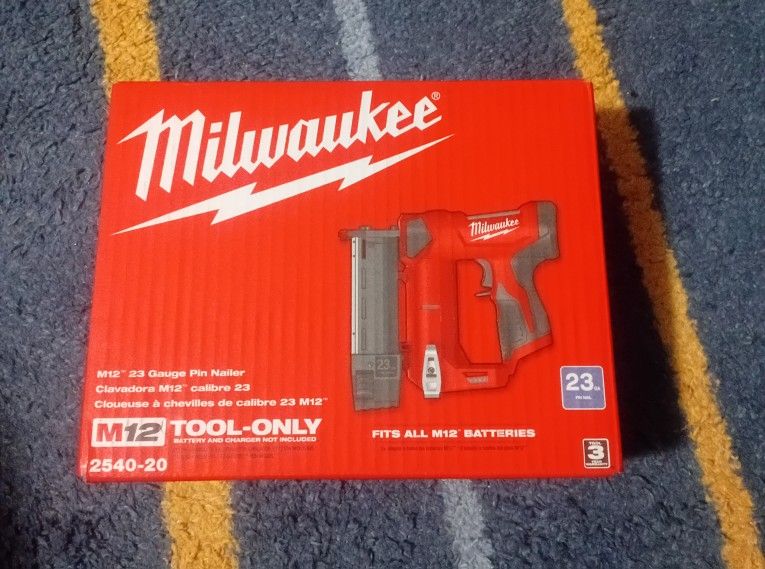 Milwaukee
M12 12-Volt 23-Gauge Lithium-Ion Cordless Pin Nailer