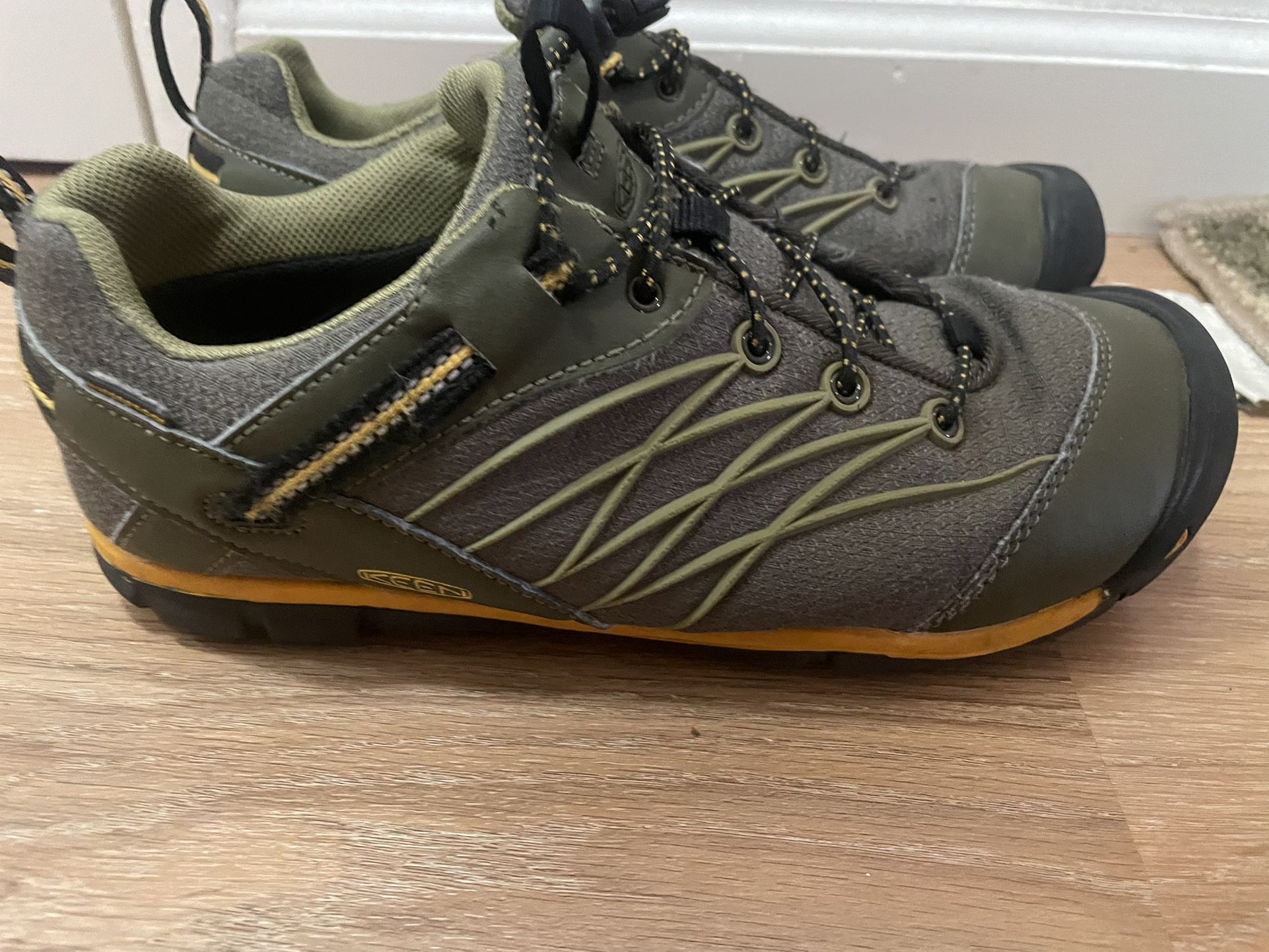 Keen Women’s Hiking Shoes