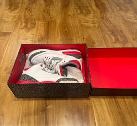 Like new Air Jordan 3 Retro Y6.5  USED ONLY 2x! New cost $200, asking $145