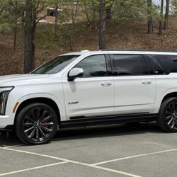 2025 Cadillac Escalade 
