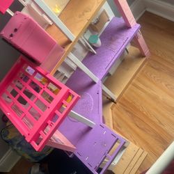 Barbie Dream House 