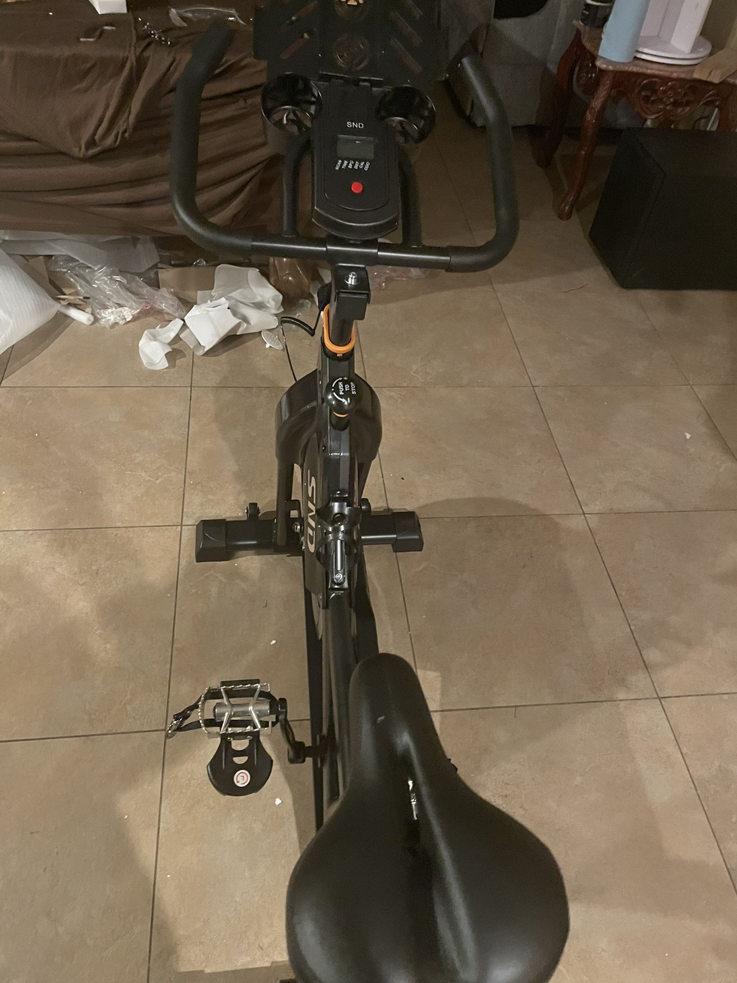 Magnetic exercise bike