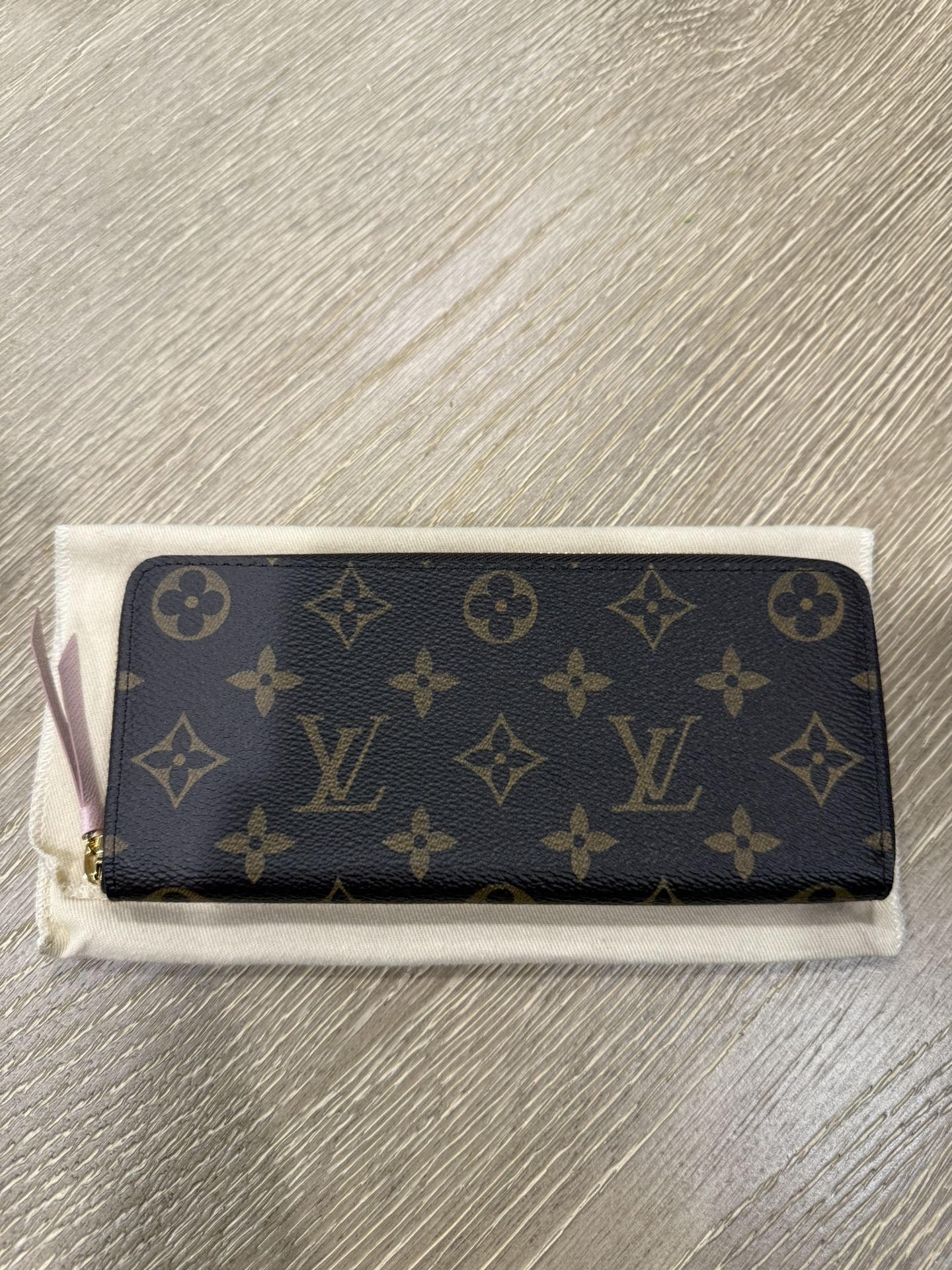 Louis Vuitton Clémence Wallet - Rose Ballerine Monogram