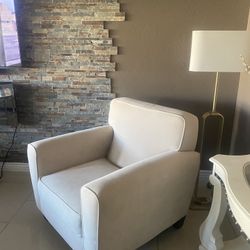  Look Like New Velvet Arm Chair 