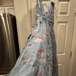 Lulus Brand Women’s special occasion, light blue color, chiffon dress size small brand new