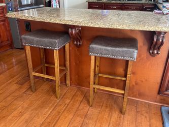 Pair of barstools.   Like new.
