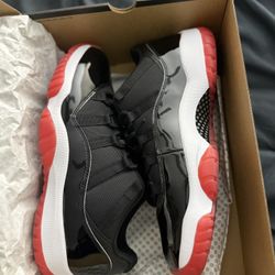 Jordan 11 Low 