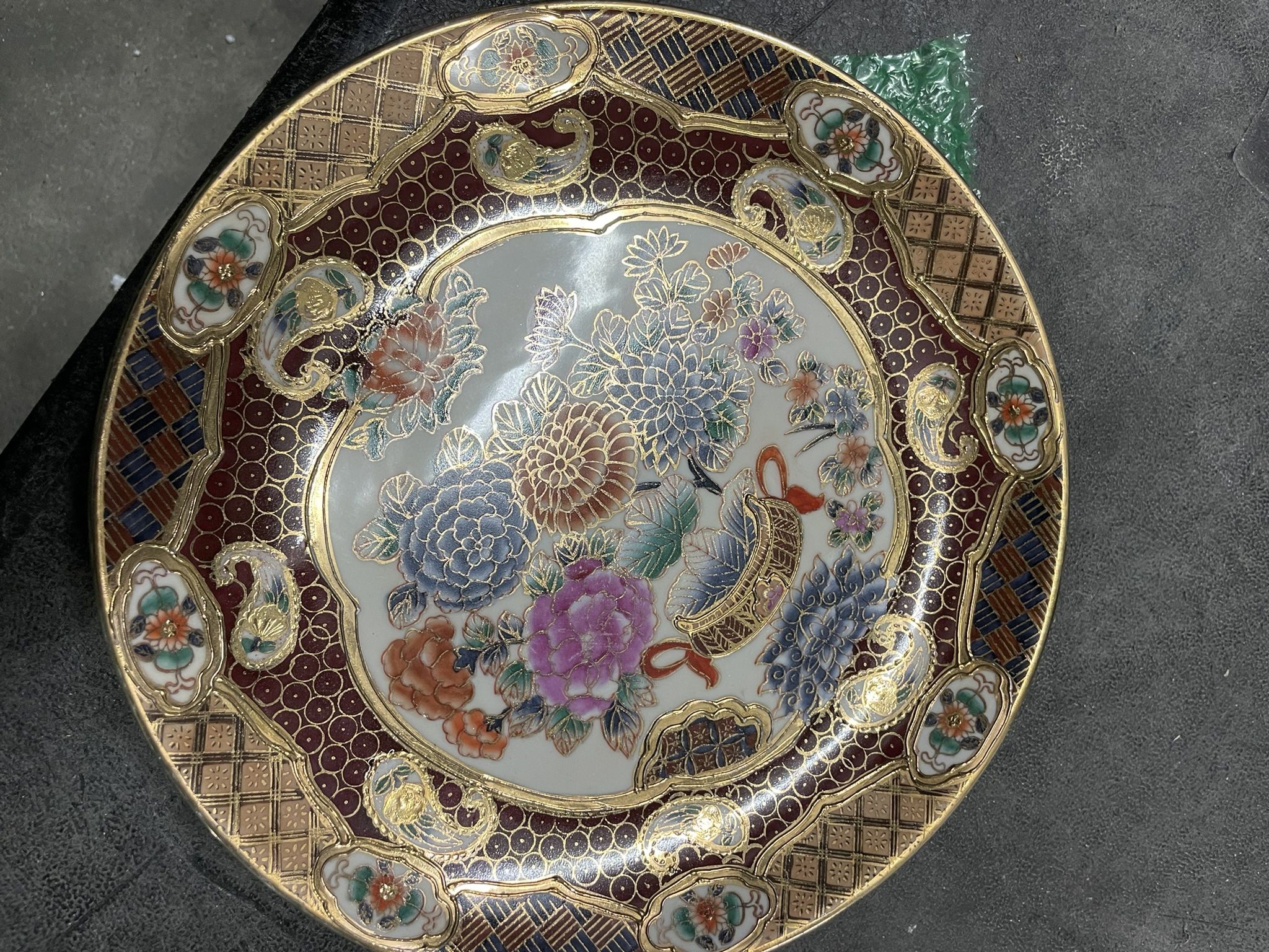 Decorative porcelain Japanese Satsuma and Chinese Export Imari ware