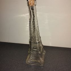 Vintage Eiffel Tower Liquor Decanter 11 in Tall Great Condition