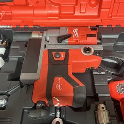 Milwaukee M18 FUEL™ 1-1/2" Magnetic Drill Kit