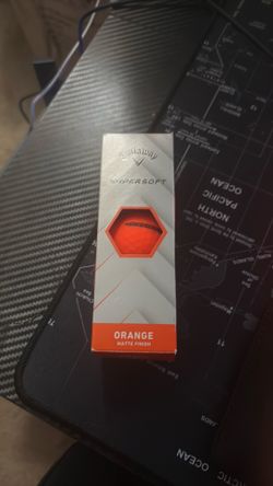 Callaway Supersoft orange matt finish 3 pack golf balls