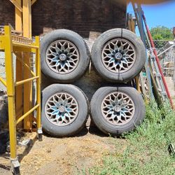 Aluminum Car Rims Light  Blue Center