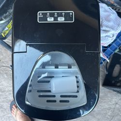Frigidaire Ice Maker