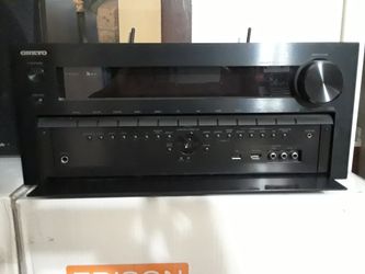 DCM SPEAKERS/ ONKYO AMP