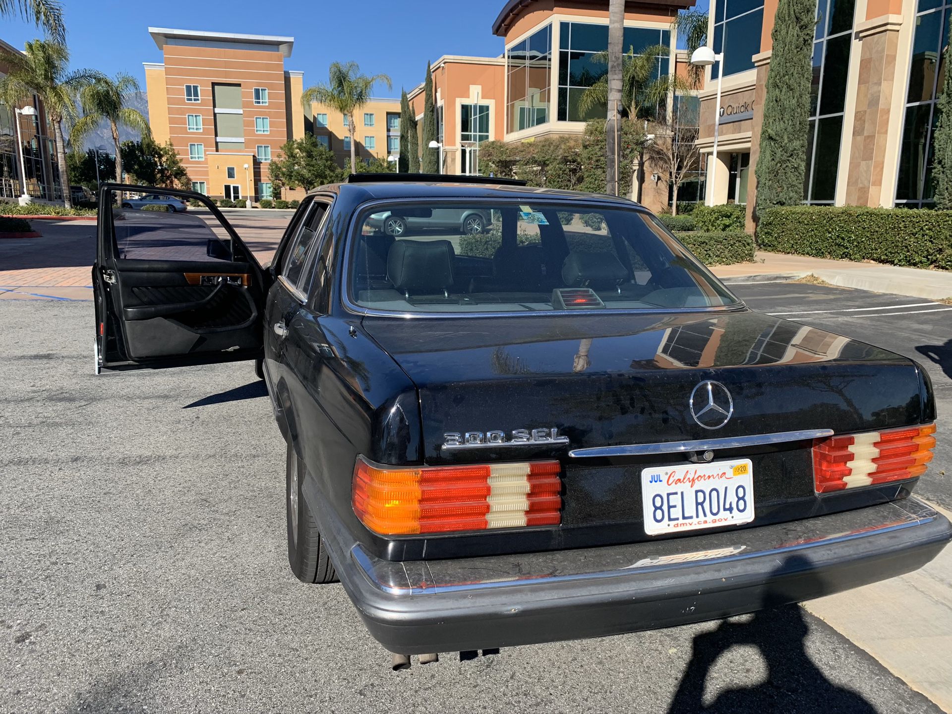 1990 Mercedes-Benz 300-Class